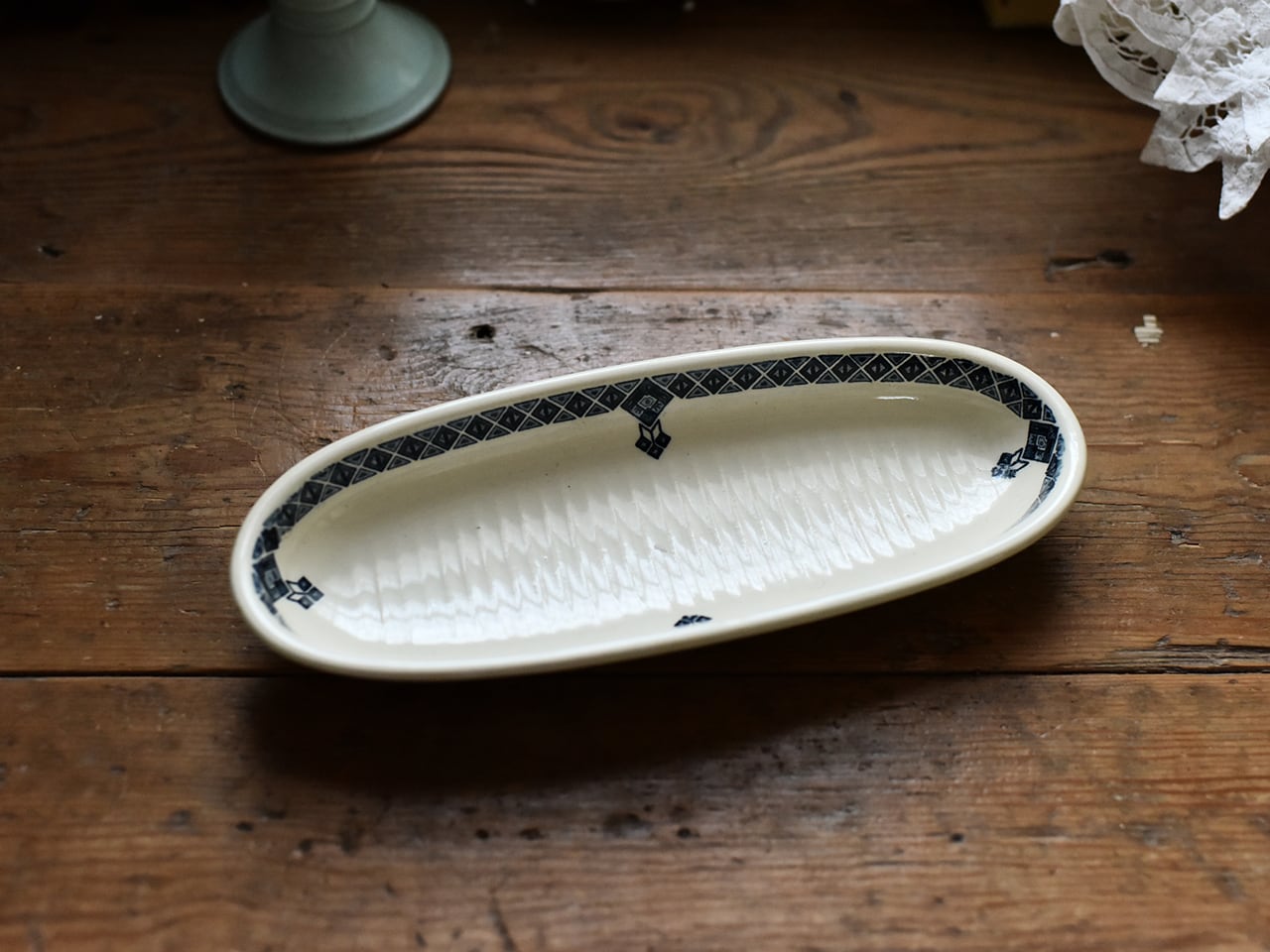 St Amand製 陶器のソープディッシュ フレンチアンティーク