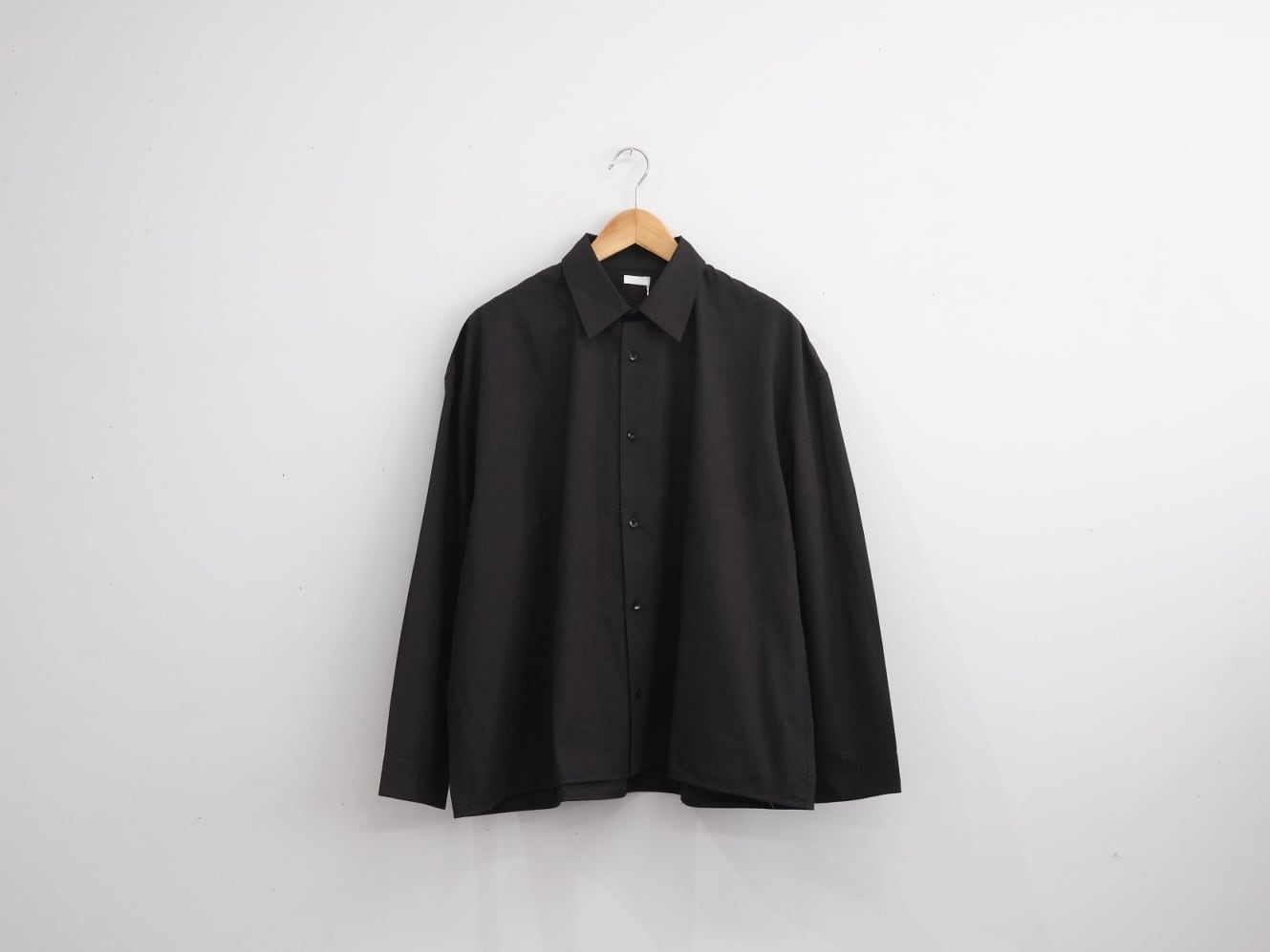 SEE ALL “Men's Regular Collar Shirt Black” | Lapel online store