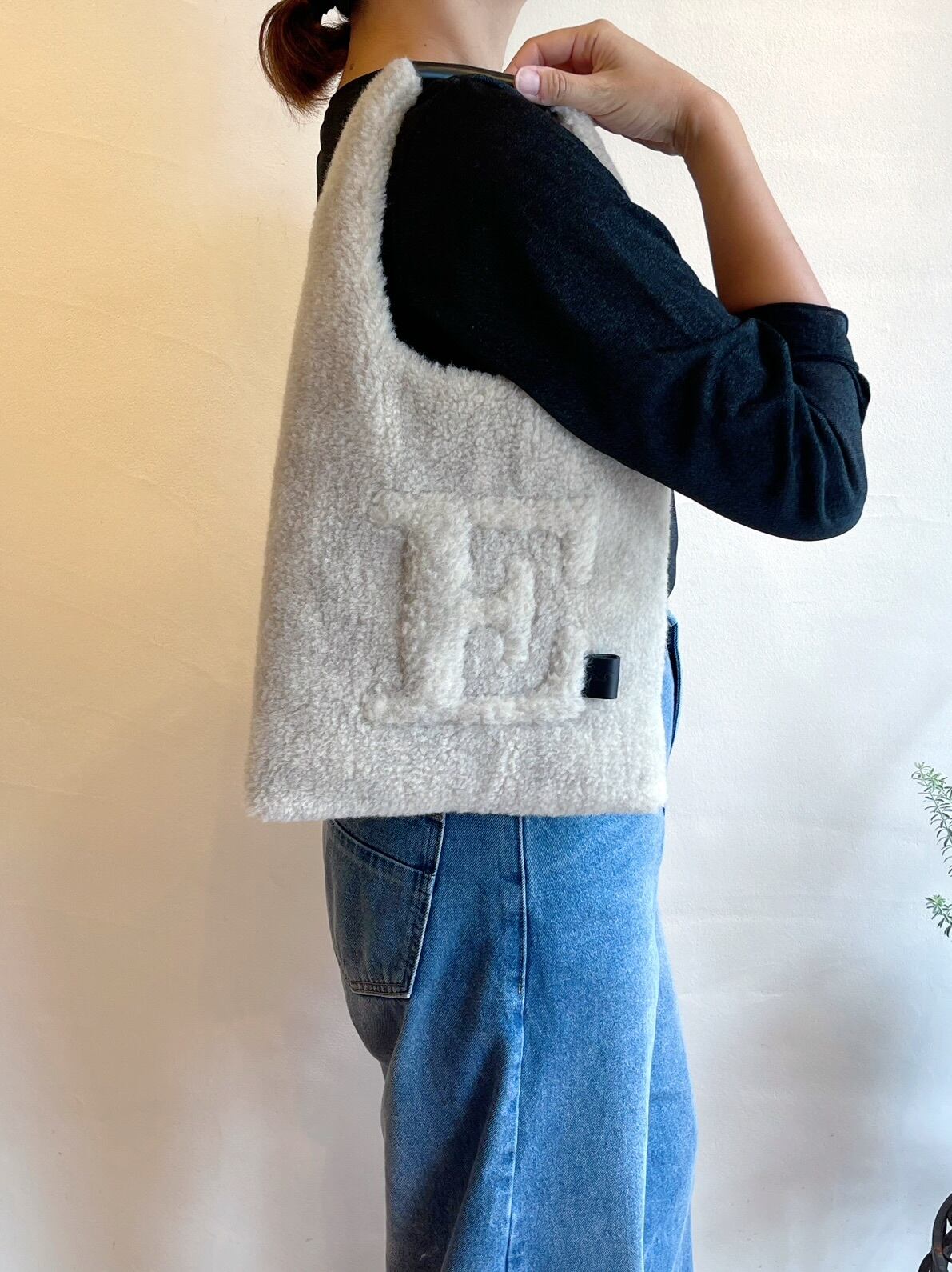 ebagos / ワンホールトート・ウールボア | anouk