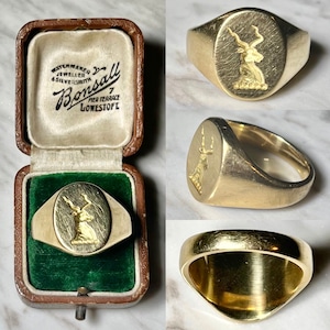 vintage 18ct gold super heavy gauge intaglio ring " stag "