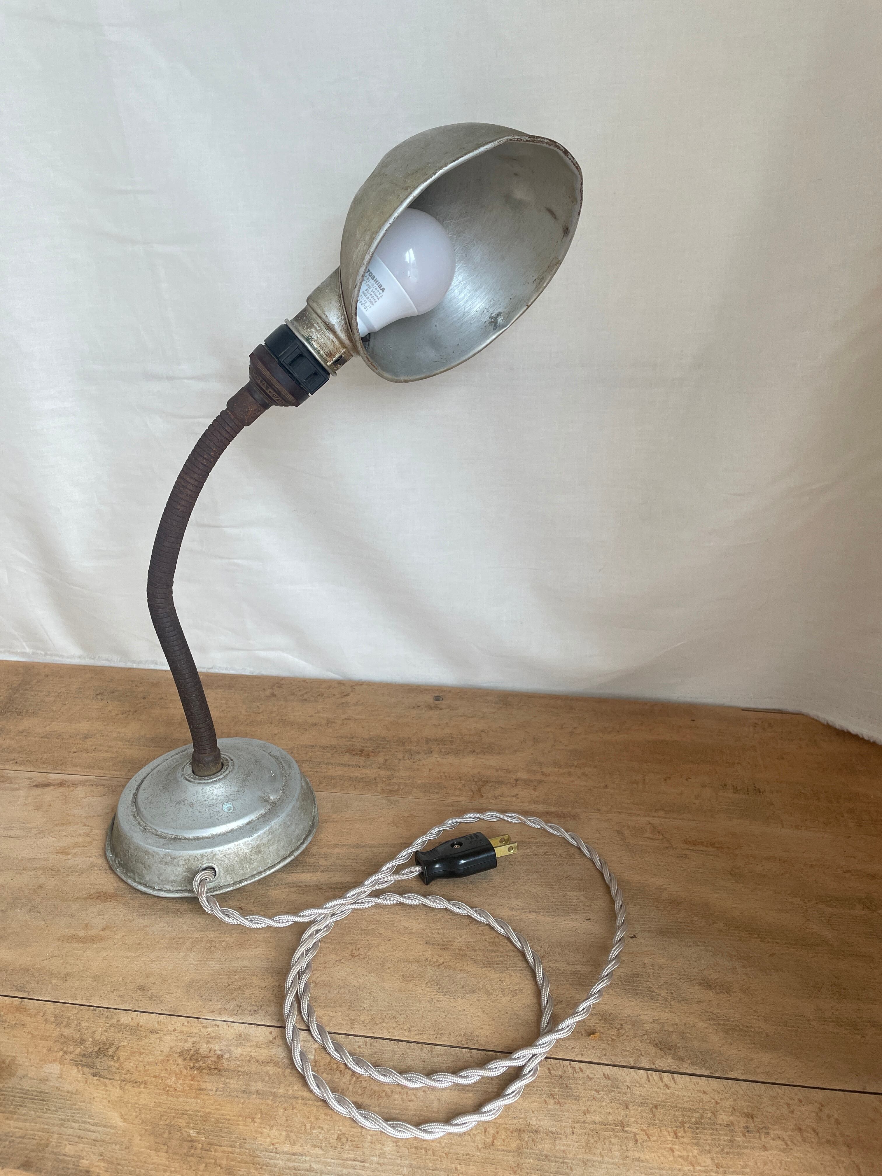 ヴィンテージ アルミのライト