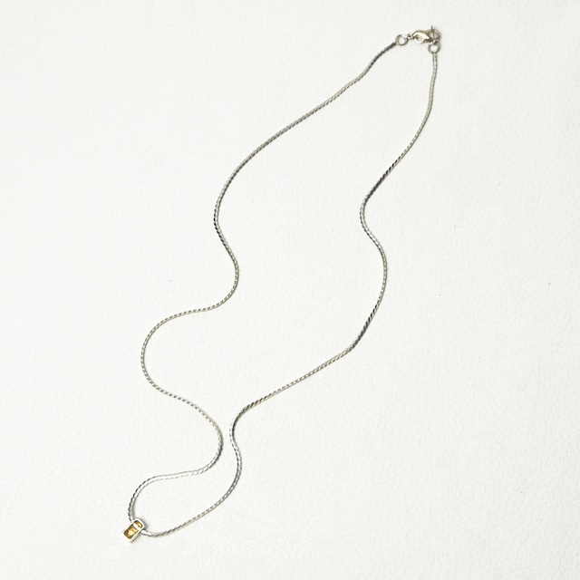 VUN-10 "swim" necklace