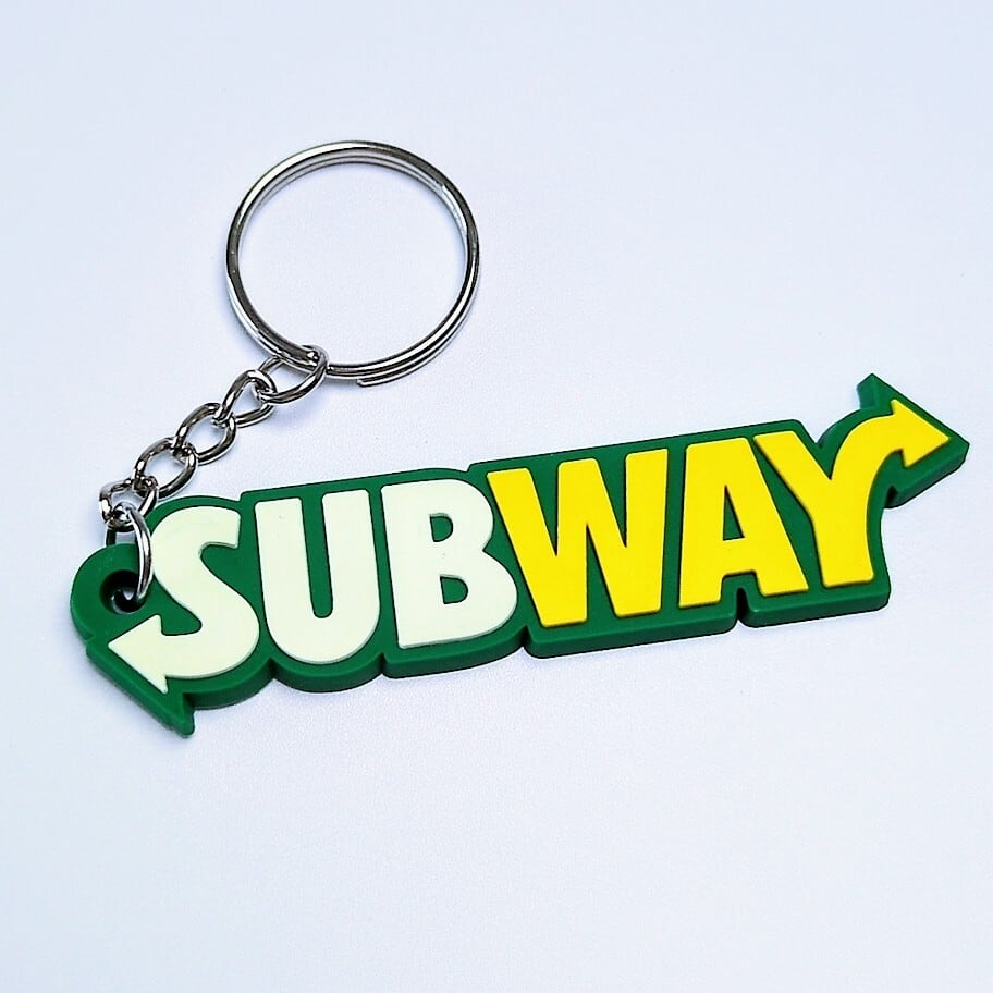 送料無料！ ★ラバーキーホルダー★〘650〙【SUBWAY （サブウェイ）】 ロゴ】 〚アメリカン雑貨 アメトイ〛