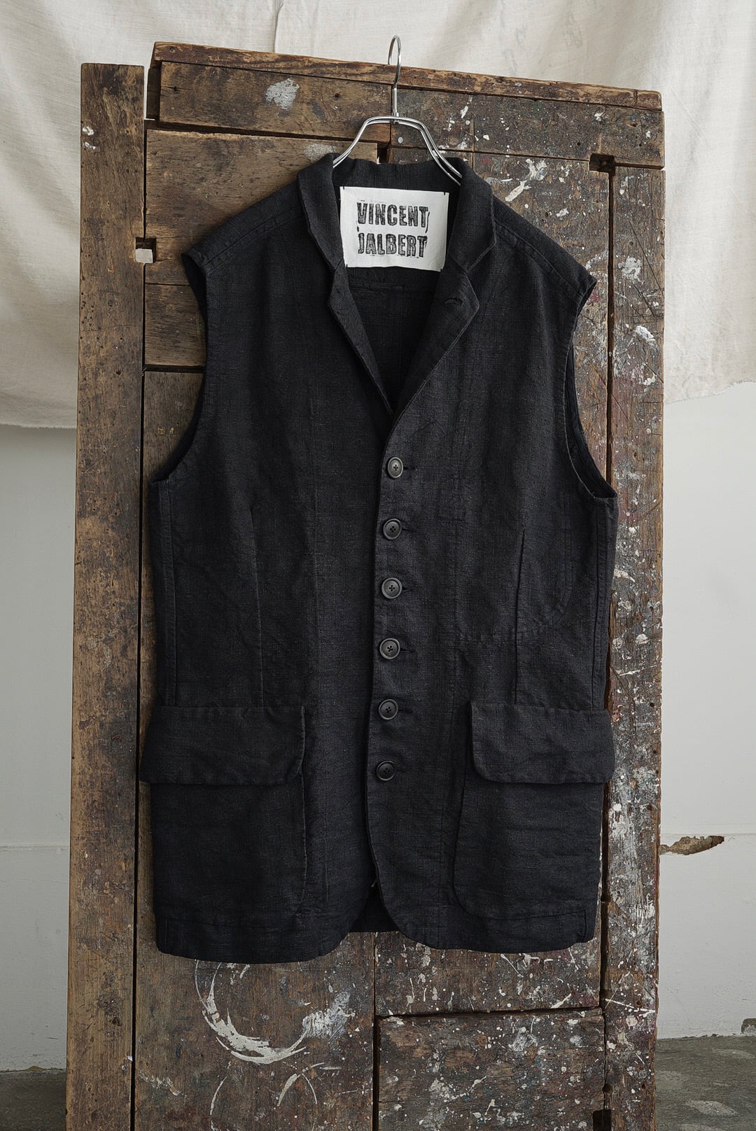 VINCENT JALBERT - VINTAGE FRENCH LINEN SLEEVELESS 6 BUTTONS JACKET (BLACK)