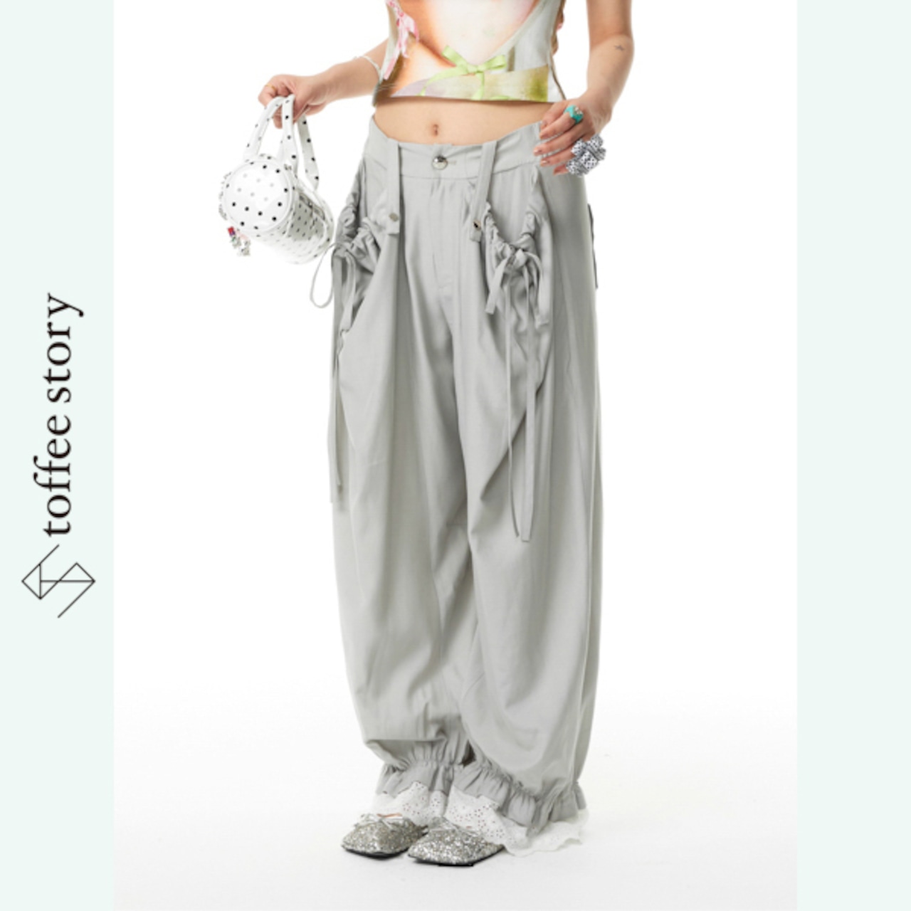 たゆたうシルエットに滲むレースの甘美トラウザーパンツ 《B0056》