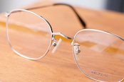 【OLIVER GOLDSMITH】SANTA Col:Silver