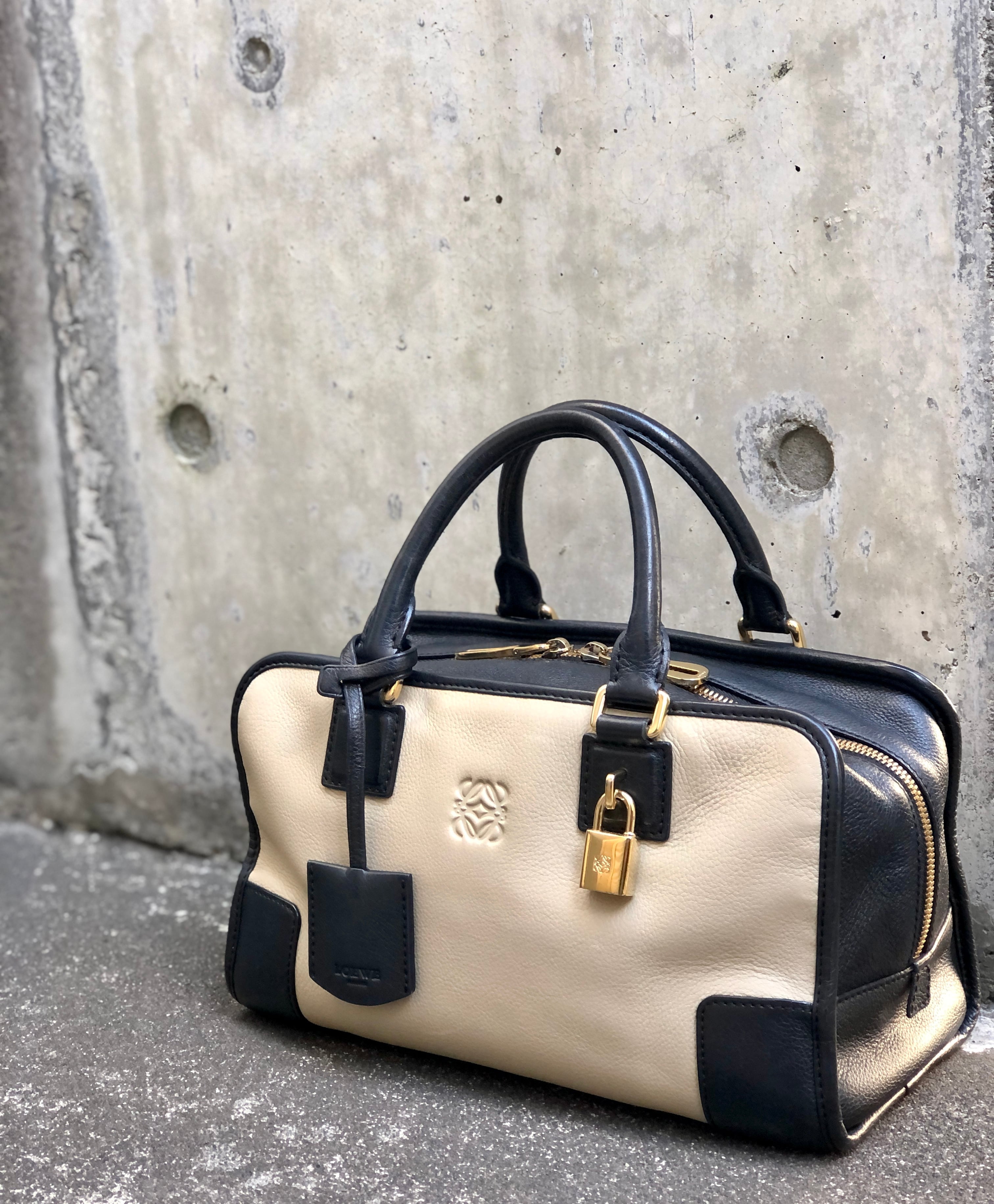 LOEWE ロエベ アナグラム型押し レザー アマソナ28 ハンドバッグ