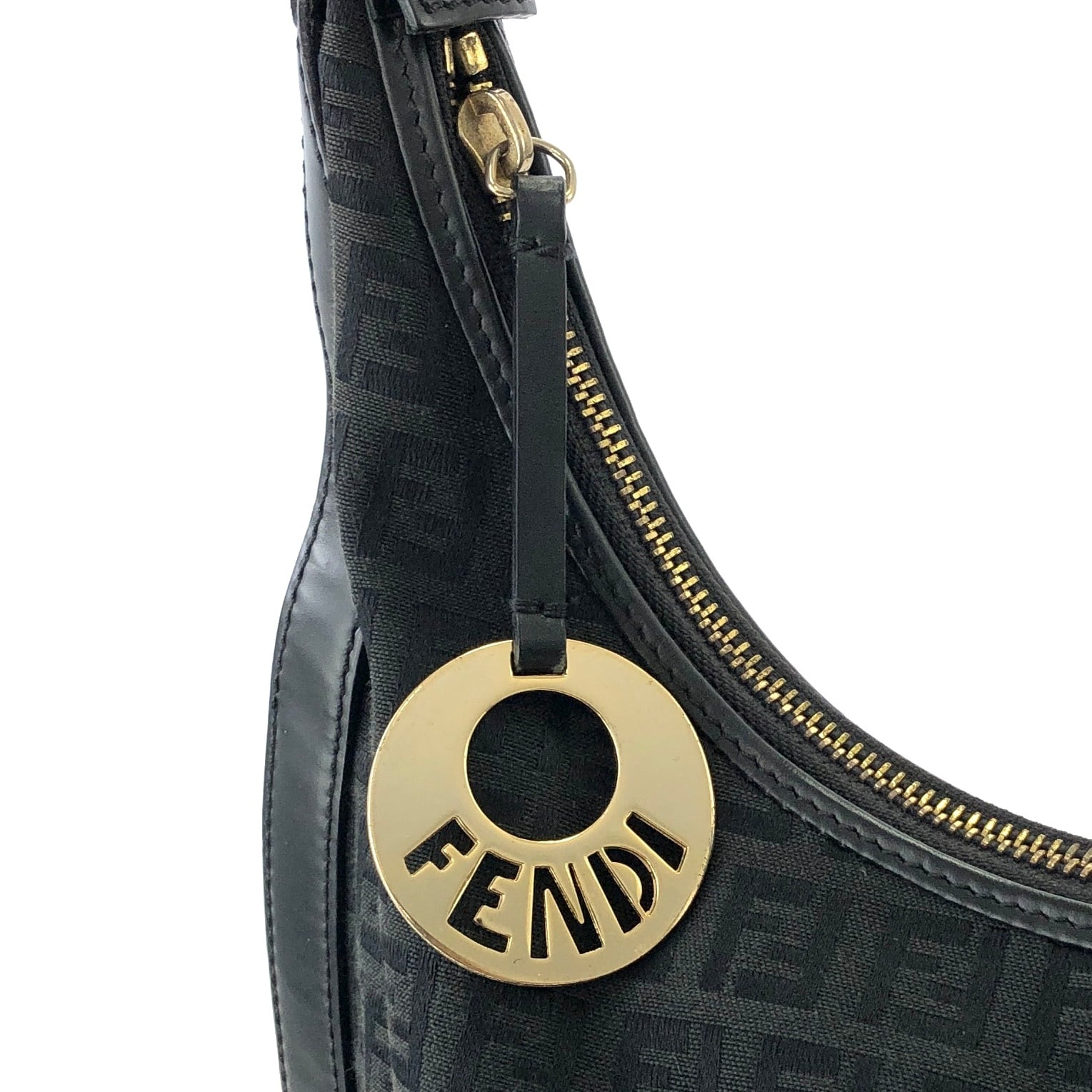 FENDI フェンディ ズッキーノ ブランドロゴチャーム キャンバス