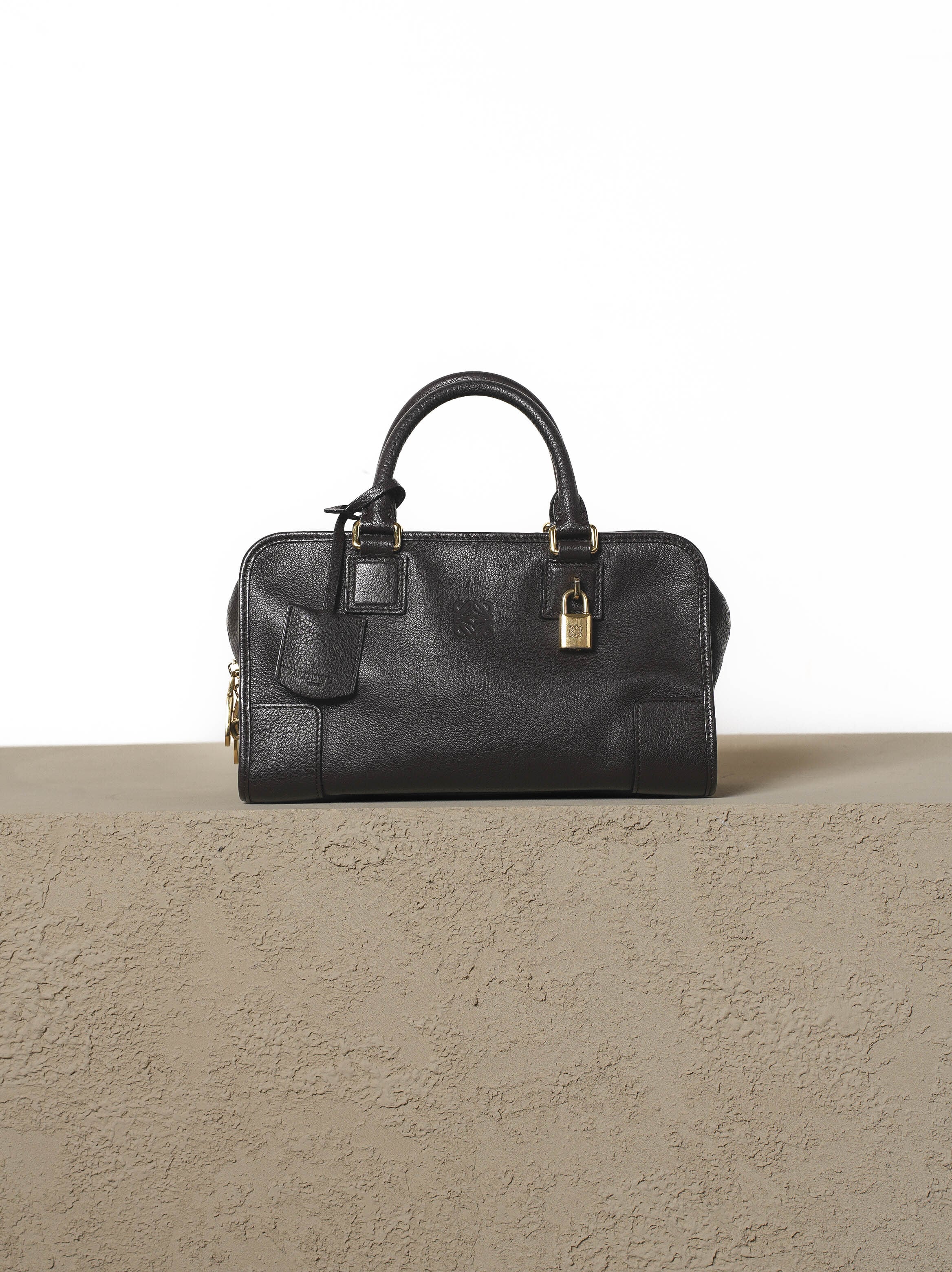 LOEWE | Raum Vintage
