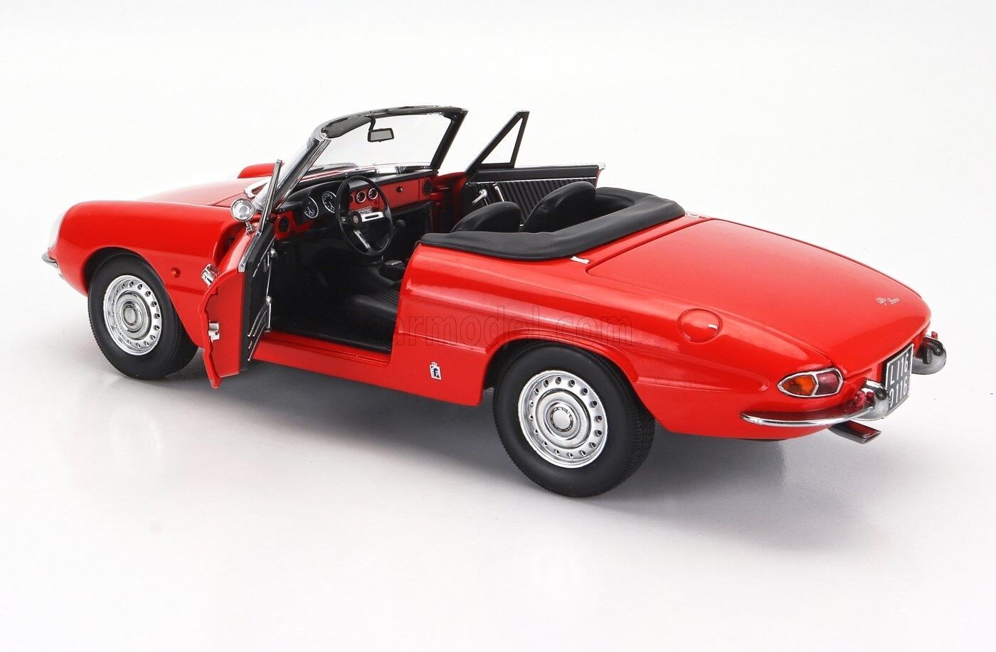 アルファロメオ デュエット スパイダー 1600 1/18 新品 未開封