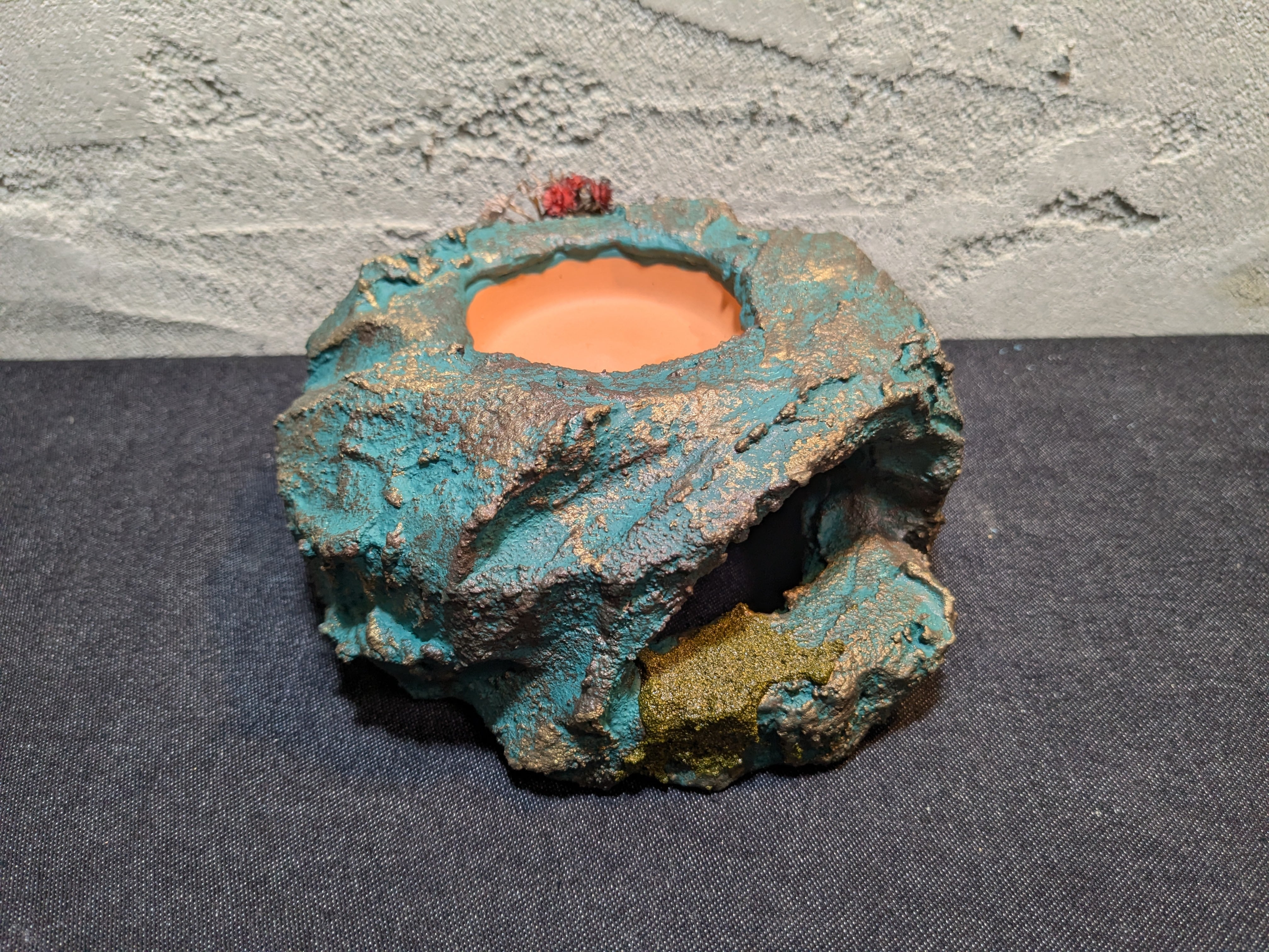 【最終値下げ】ともえ屋　爬虫類　シェルター　水入れ　セット 祷 Inori】オリジナル ウェットシェルター（ブラック） | 爬虫類用造形