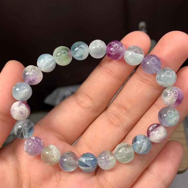 4 色合い綺麗✩エンジェルフェザーフローライトブレスレット