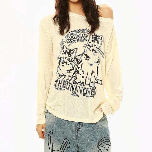 キャットグラフィックボートネックルーズフォルムカットソー 2col   R02580