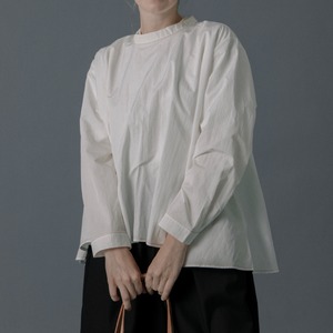 ボートネック ワイドシルエット ブラウス ( バックプリントあり）  F0037