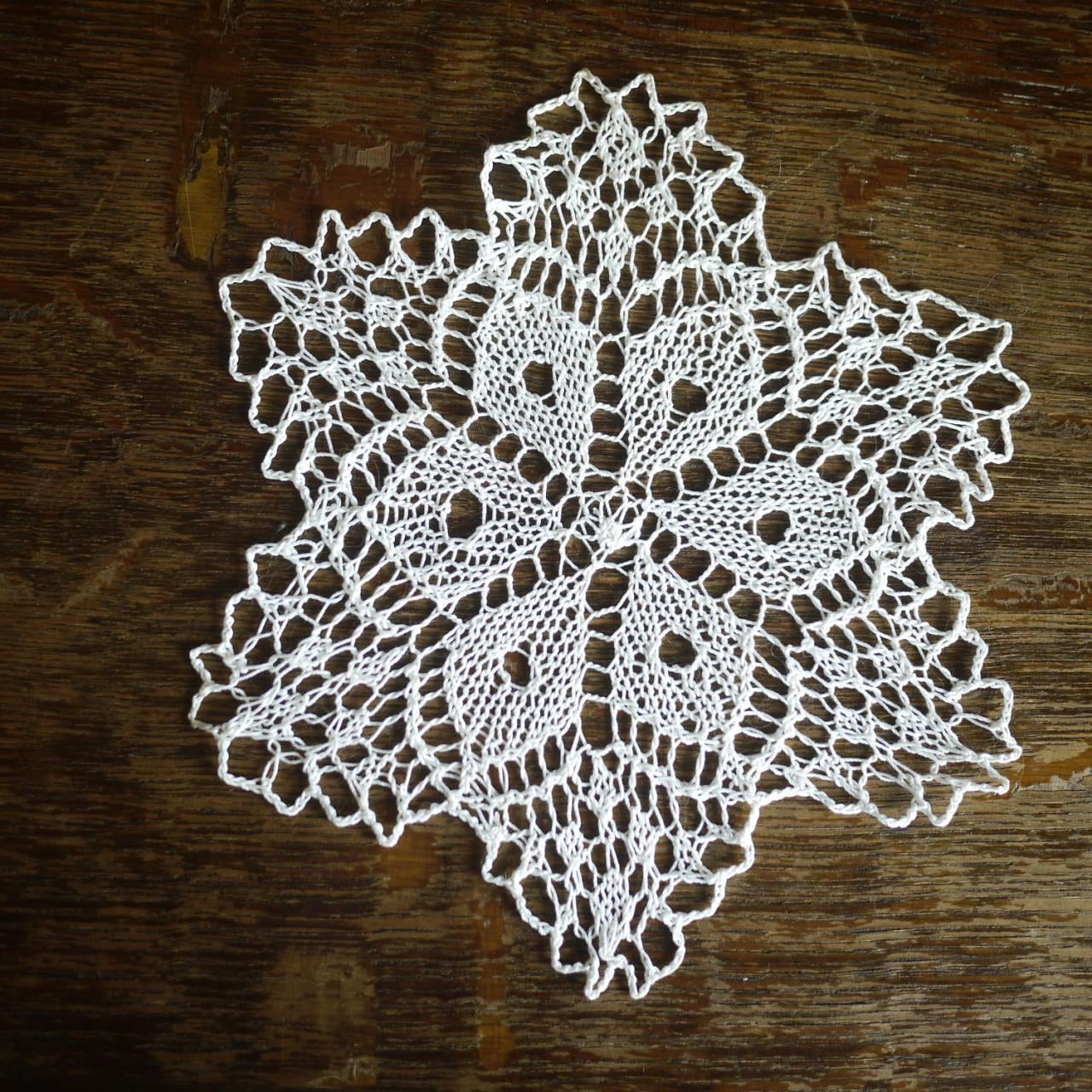 レース編み クンストレース星型ドイリー ドイツ