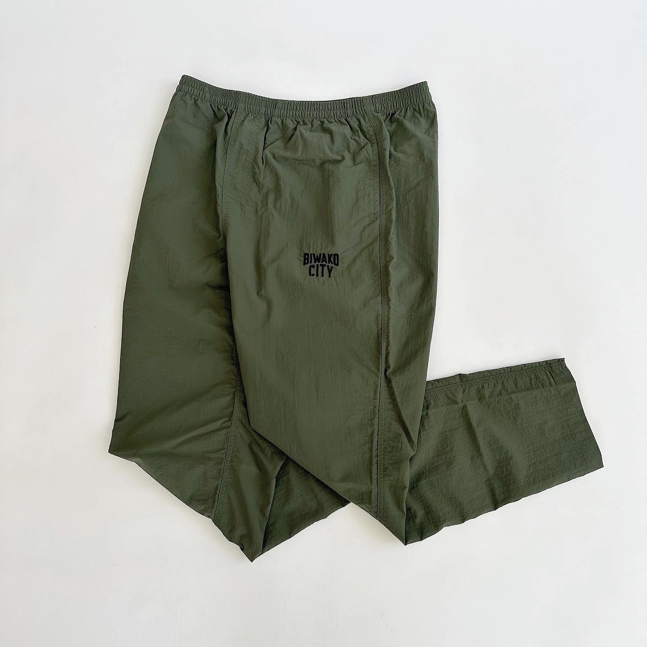 BIWAKO CITY /  PACKABLE  NYLON PANTS / OLIVE