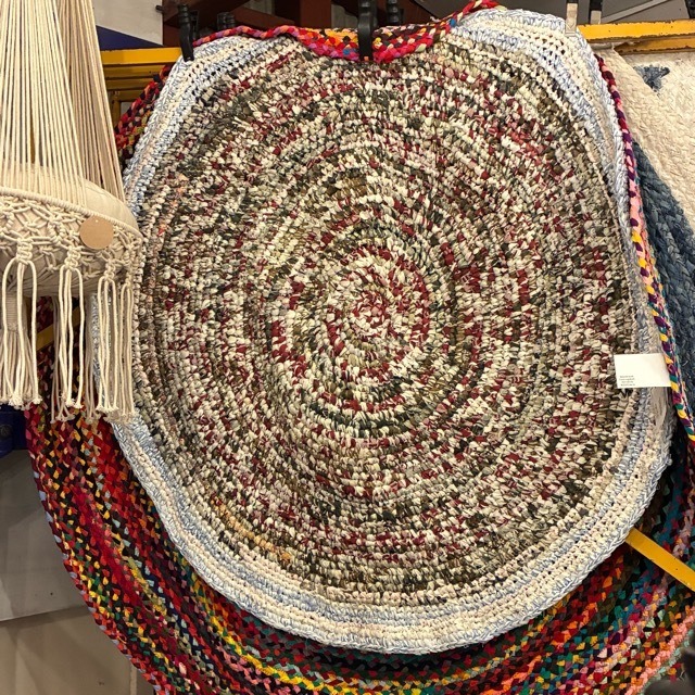 TOPANGA Homefurnishing　Recycle Cloth Rug Multi　110×110cm　リサイクルクロスラグ　ラウンド　B　マルチ　丸　ベッド　ラグマット　リビング　玄関　椅子　サイドテーブル　コットン　1点もの