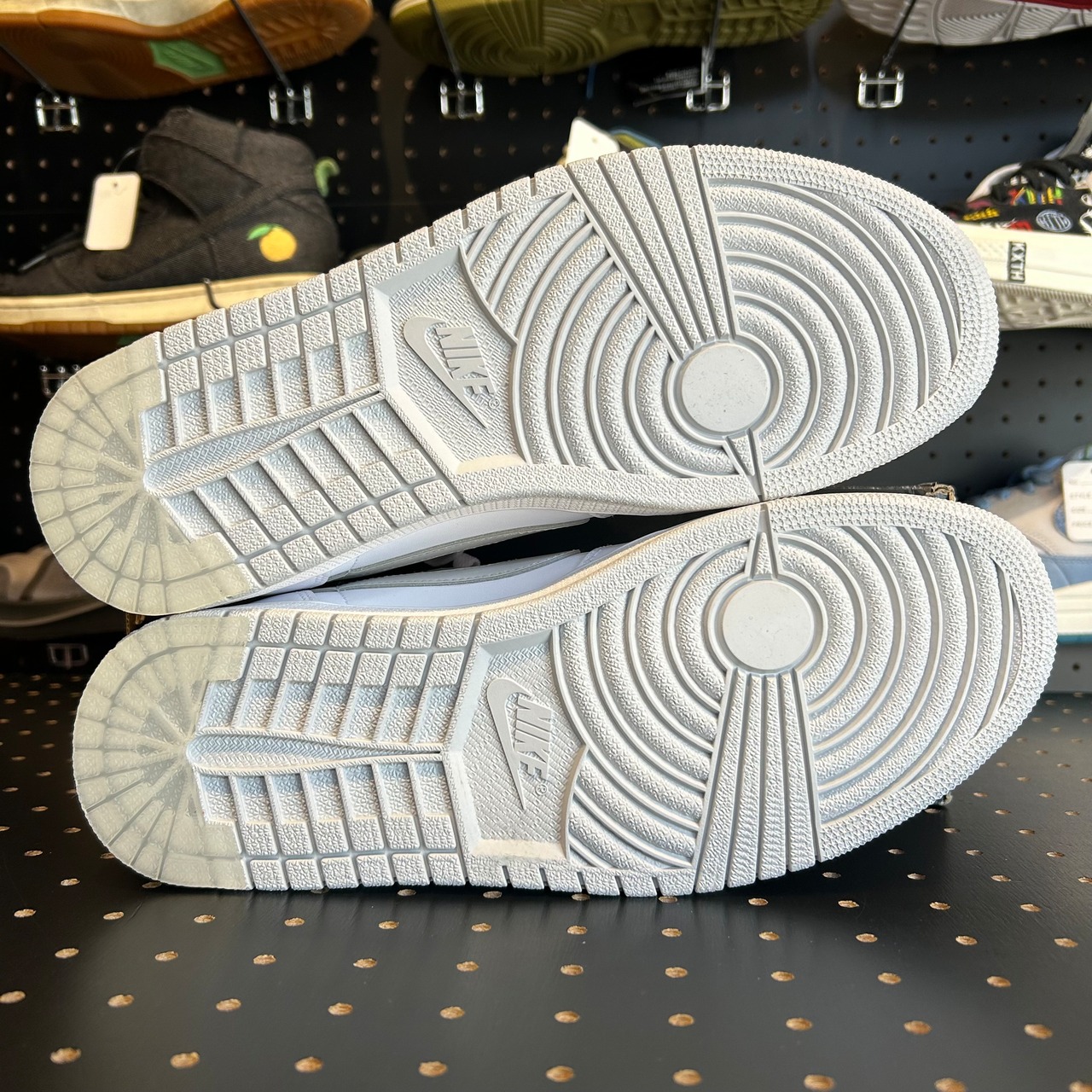 Jordan 1 Retro Low White Neutral Grey (2015) US9/27cm