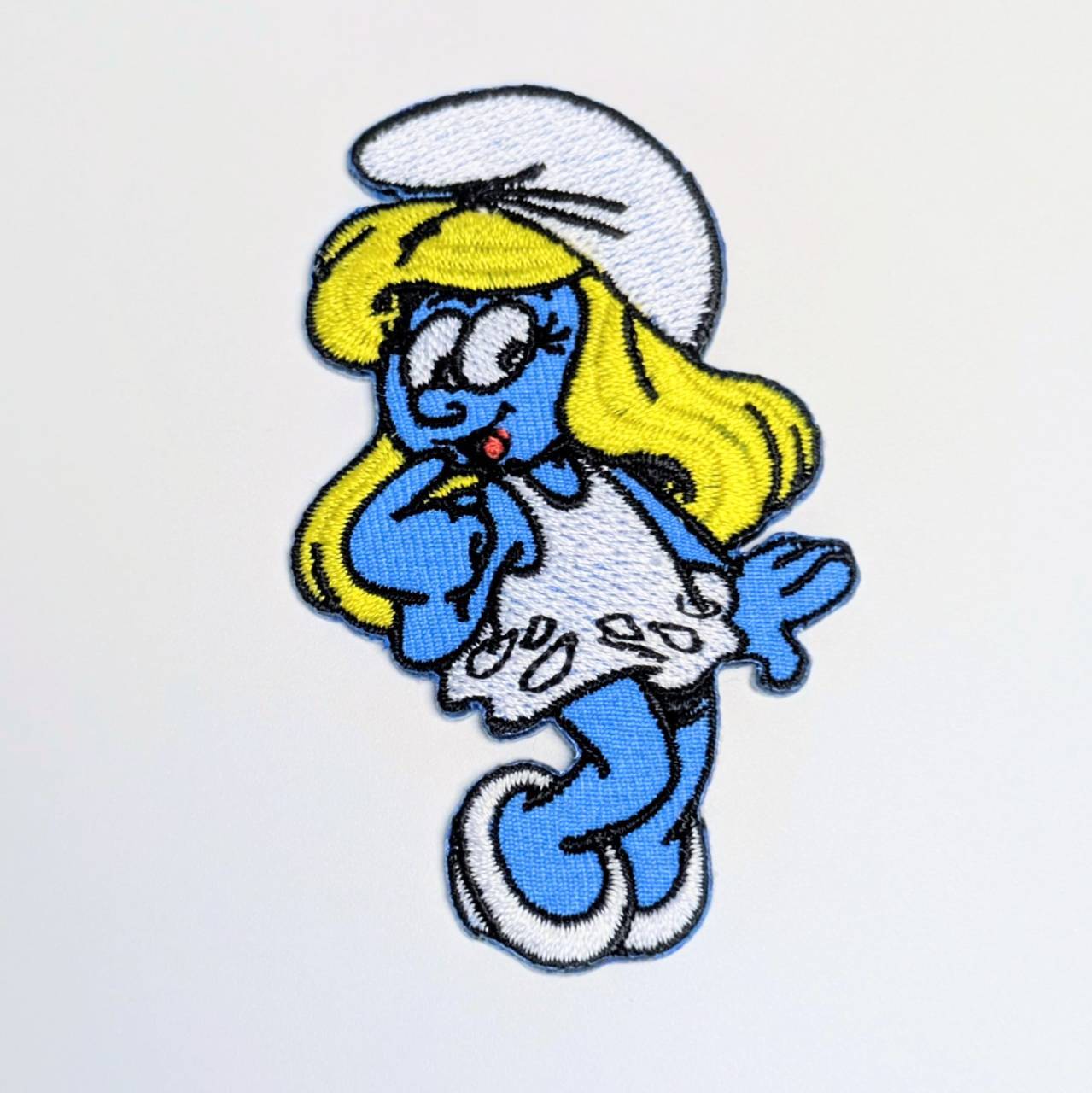 送料無料! ★刺繍アイロンワッペン★【 Smurf ( スマーフ ) 】スマーフェット〚アメリカン雑貨 アメトイ〛