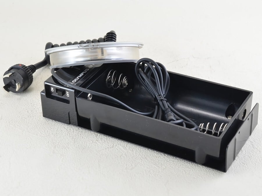 OLYMPUS (オリンパス) T8 RING FLASH 2 / 6V POWER PACK 2 元箱 OLYMPUS (オリンパス) T8 RING FLASH 2 / 6V POWER PACK 2 元箱