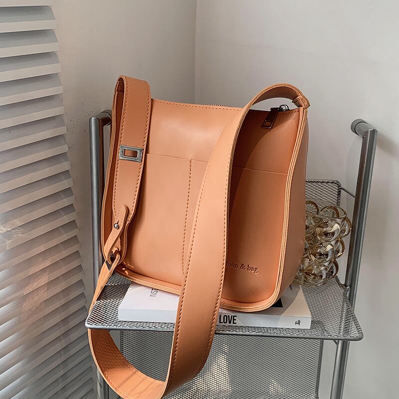 サマーレッド 夏物 メッセンジャーバッグ 手作りハンドバック4419292053