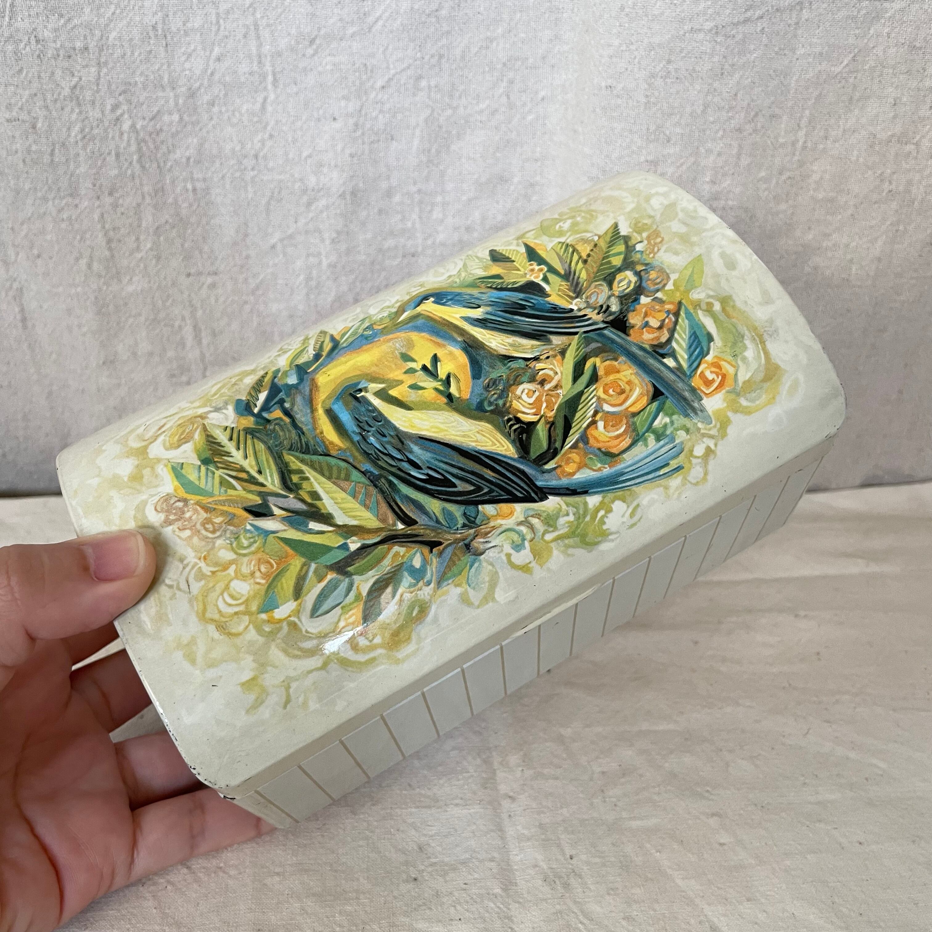 鳥模様の缶 | tsuitachi craft&brocante