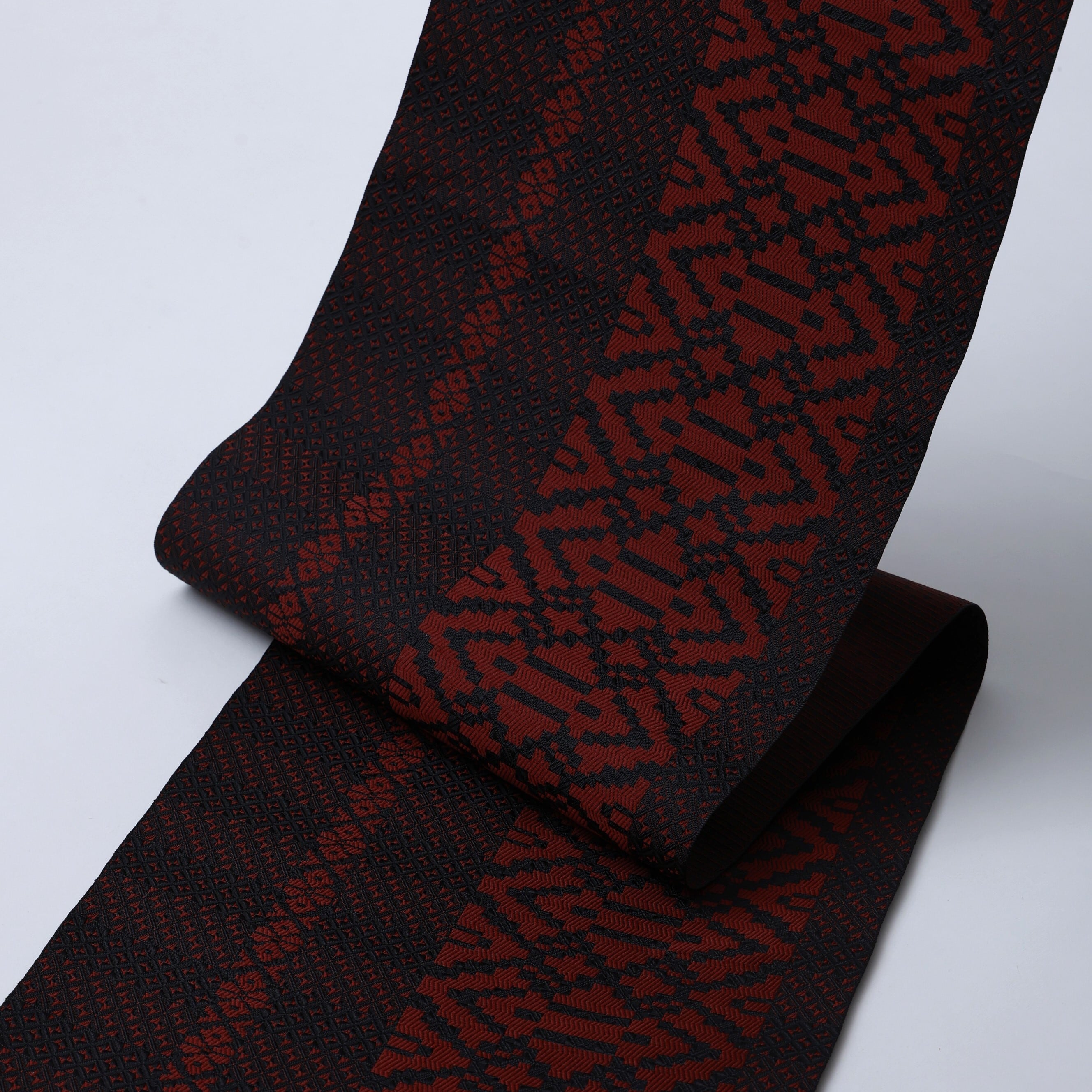 名古屋帯 OKANOオーダー献上：南天 なんてん | OKANO博多きもの制作所