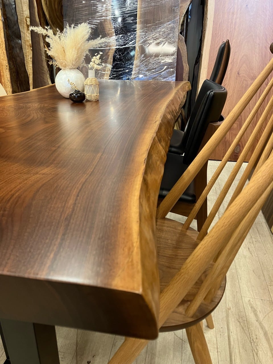 ウォールナット_1950×740-750-870×55_浅草本店_テーブル天板/一枚板