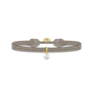 JULIE SANDLAU PERLA SATIN BRACELET  WHITE PEARL  SAND