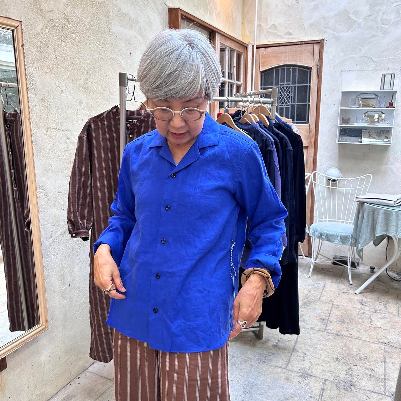 'S MaxMara リネンシャツ ネイビー 刺繍入り 長袖 羽織り ロング丈 リネン オープンカラーシャツ 長袖 | NAVY-YARD