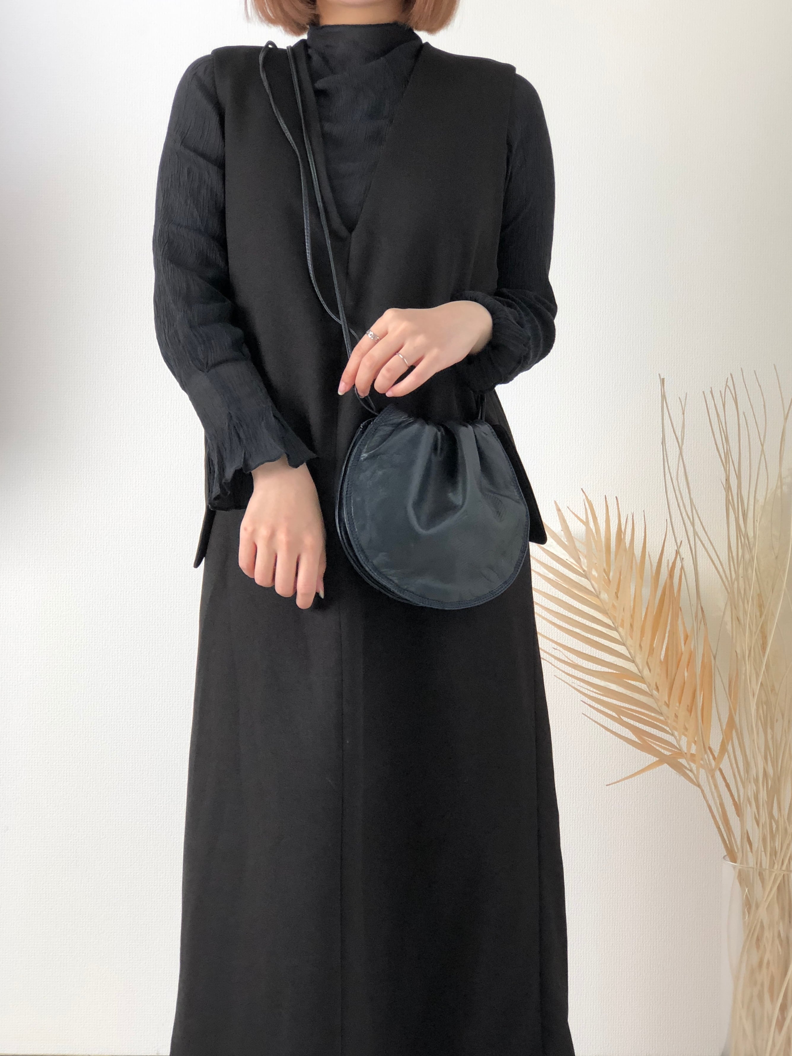 LOEWE ロエベ ショルダーバッグ ネイビー アナグラム レザー