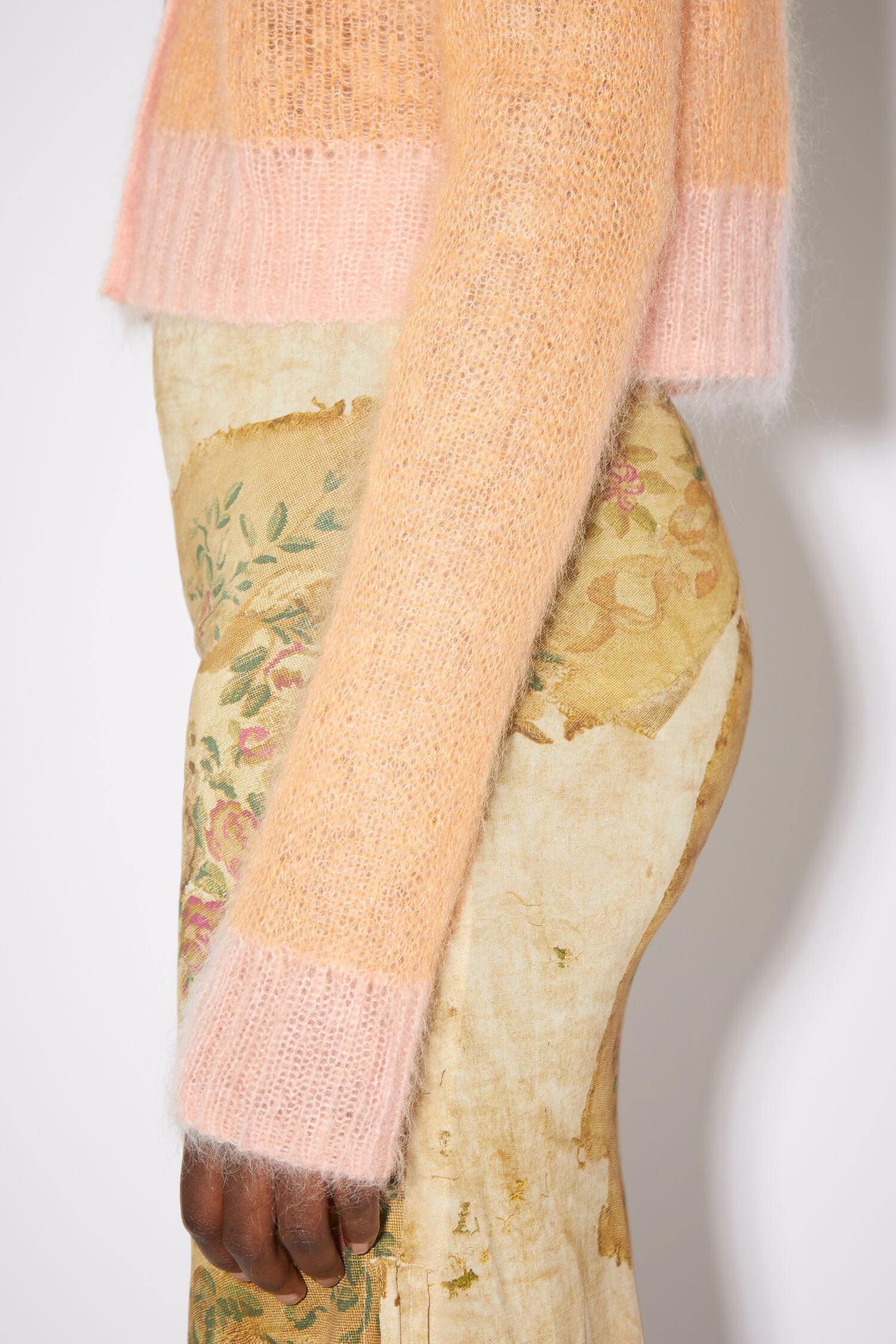 【美品】Acne Studious クロップドカーディガン Acne Studios】クロップドカーディガン | idealclasse