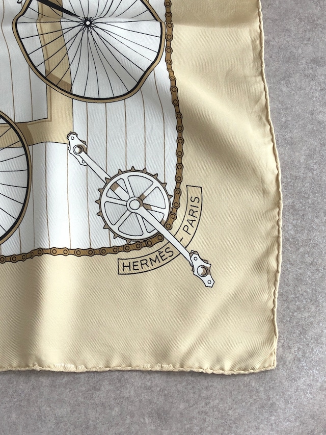 HERMES エルメス カレ90 スカーフ ベージュ シルク LES BECANES vintage ヴィンテージ オールド uk5cne