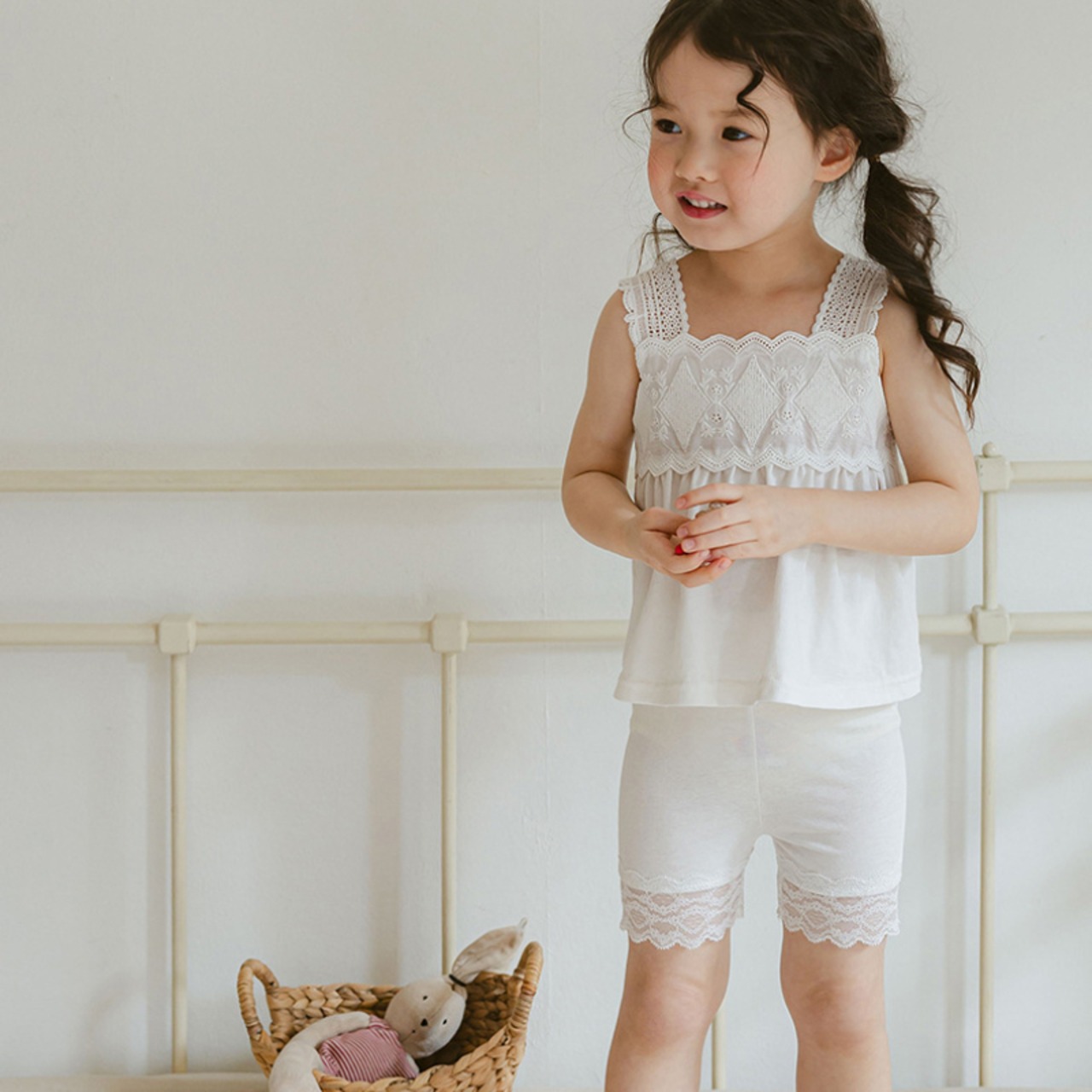 夏レースデザインタンクトップ