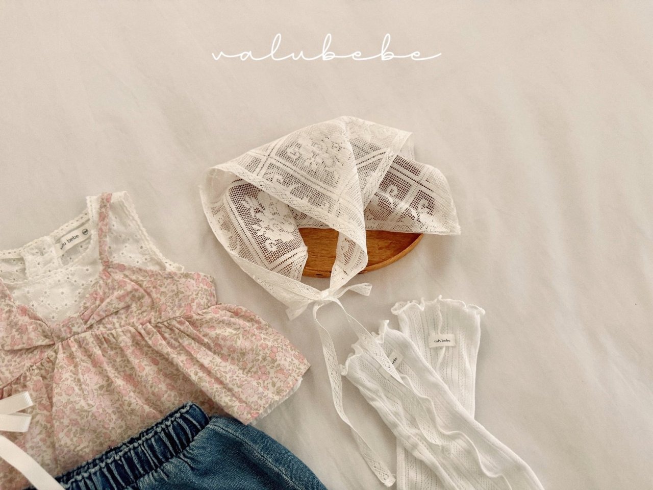 [valubebe] Flow ribbon Blouse / [벨루베베] 플로우리본끈블라우스