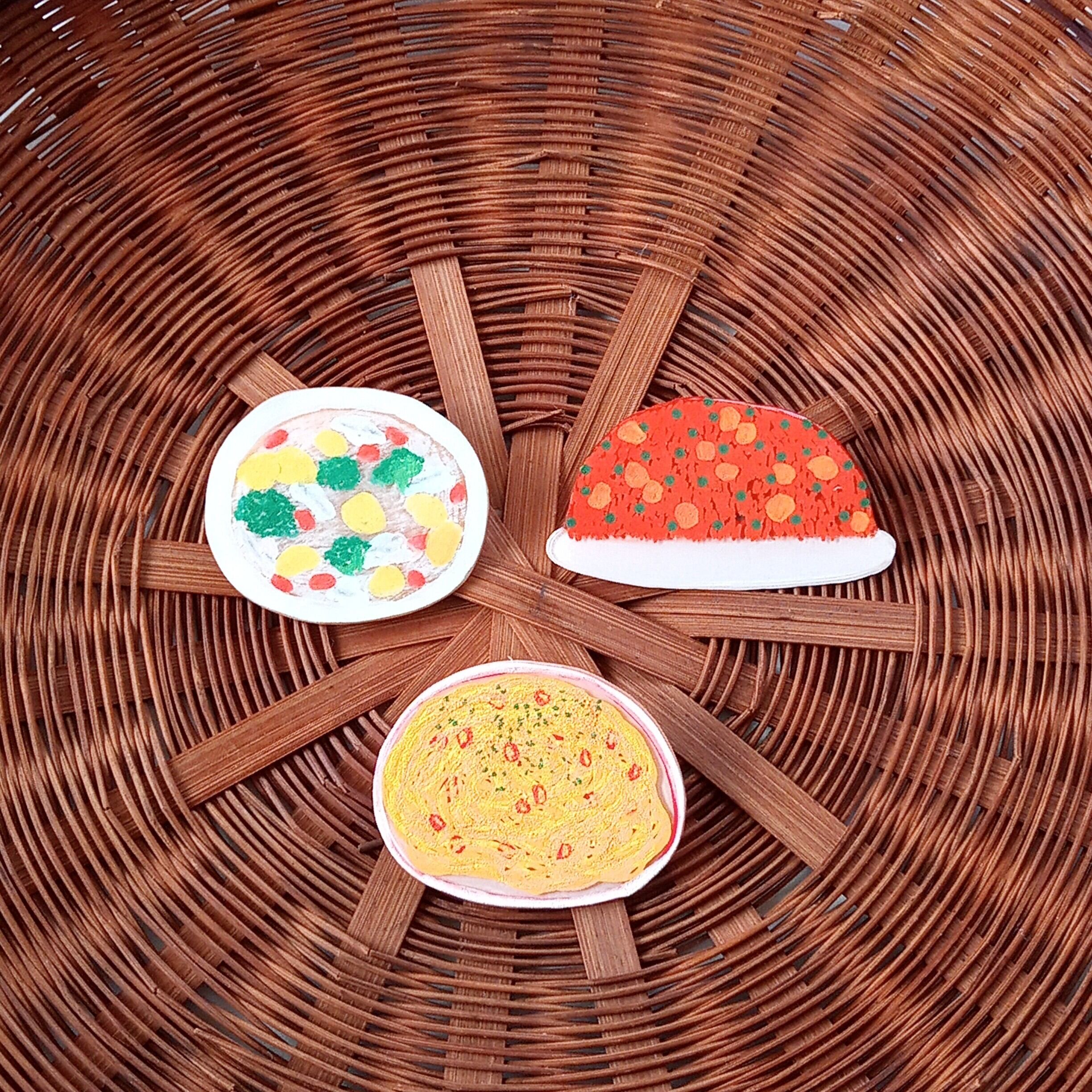 ヘンテコ　ブローチ　「ペペロンチーノ」