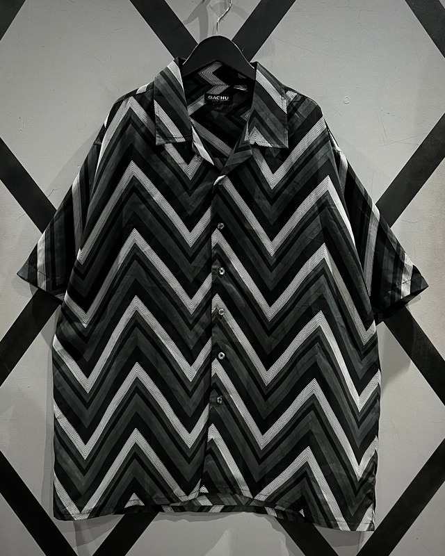 【X VINTAGE】Monotone Zigzag Pattern Vintage Loose S/S Open Collar Shirt