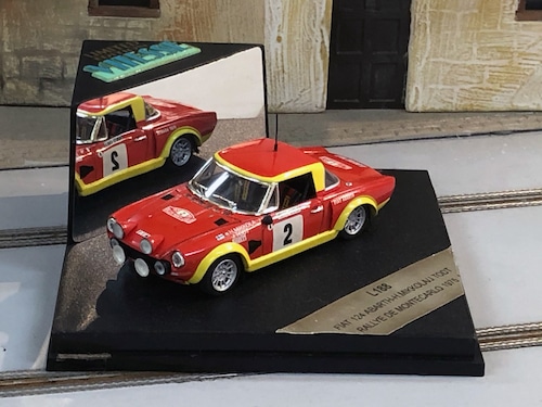 FIAT 124 ABARTH "RALLY DE MONTECARLO - 1975" 1/43スケール ミニカー 【VITESSE】