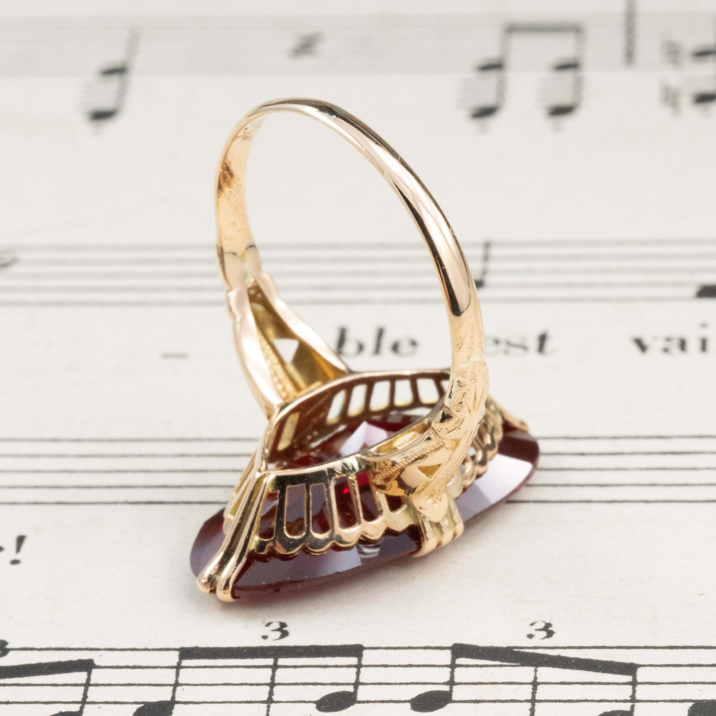 日本の作品】昭和レトロ デザイン 千本透かし ヴィンテージ リング K18