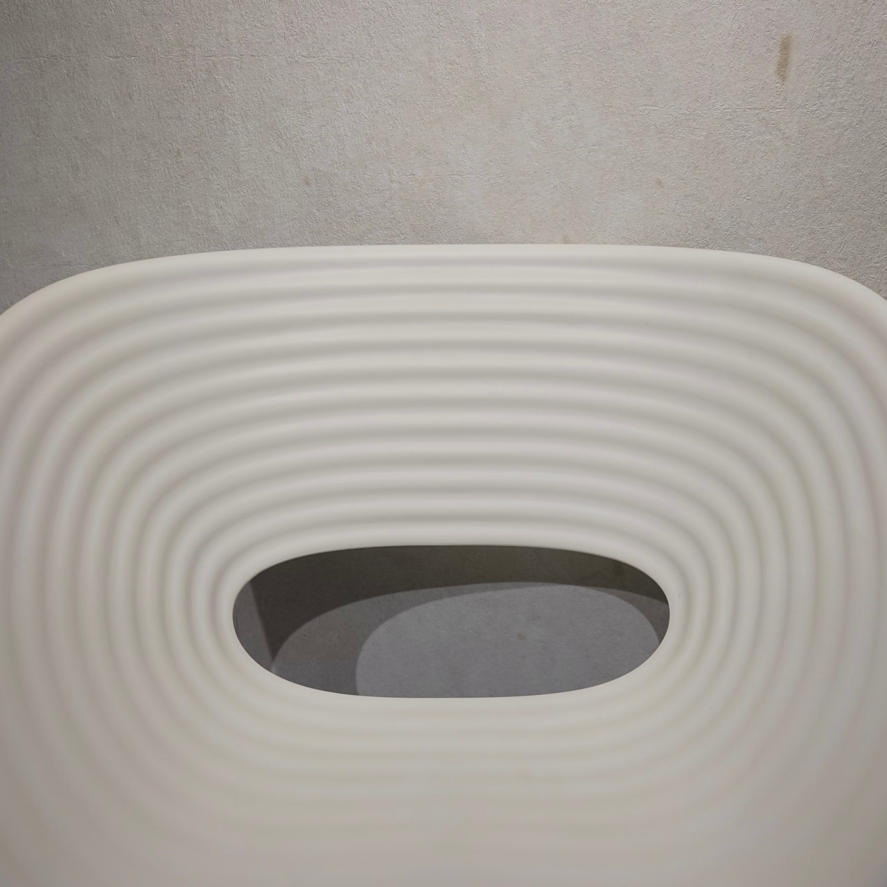 Vitra ヴィトラ Tom Roll トムロール デスクチェア ワークチェア キャスターチェア 椅子 チェア 樹脂座面 ホワイト モダン 北欧 ミニマル