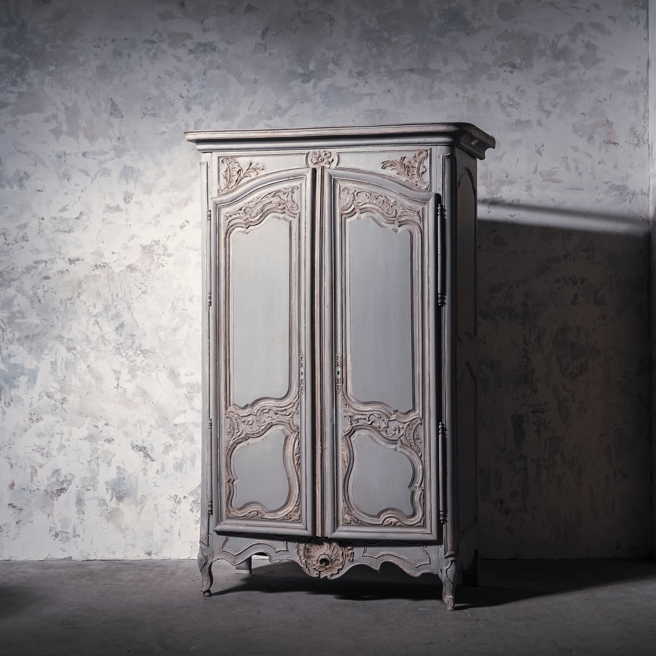 ワードローブ/収納家具/オーク材/ペイント/空間装飾/キャビネット/ディスプレイ/店舗什器/アンティーク