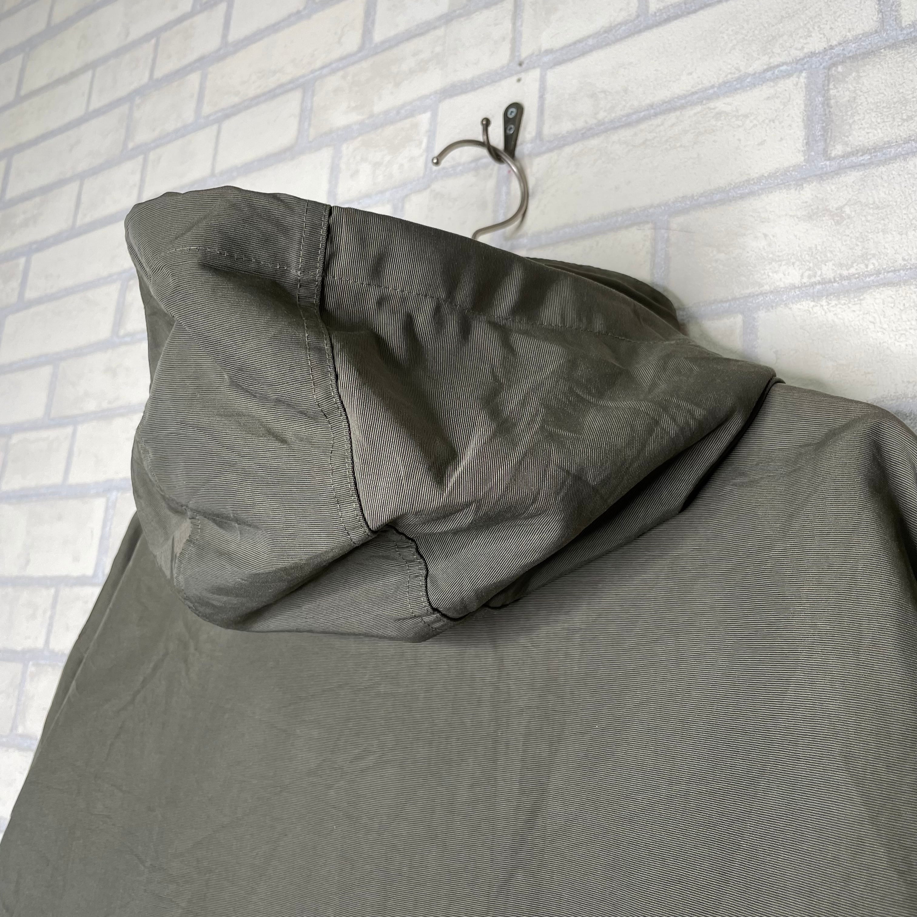 Carhartt ナイロンジャケット 2XL オリーブ フード付き（収納型） 裏地 