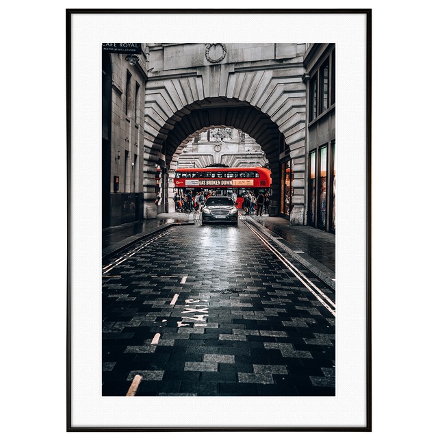 イギリス写真 ロンドンを走る２階建てバスとメルセデス・ベンツ インテリアアートポスター額装 AS2607