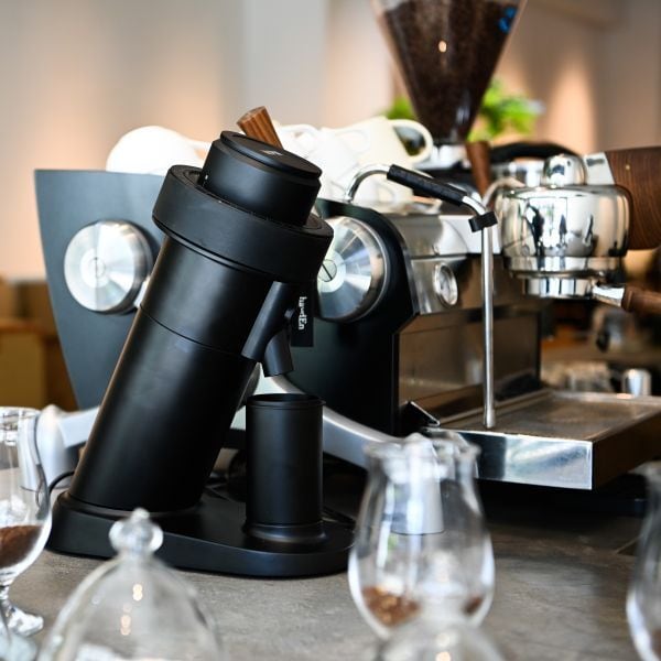 WPM シングルドース コーヒーグラインダー ZP-1 | フジ産業公式