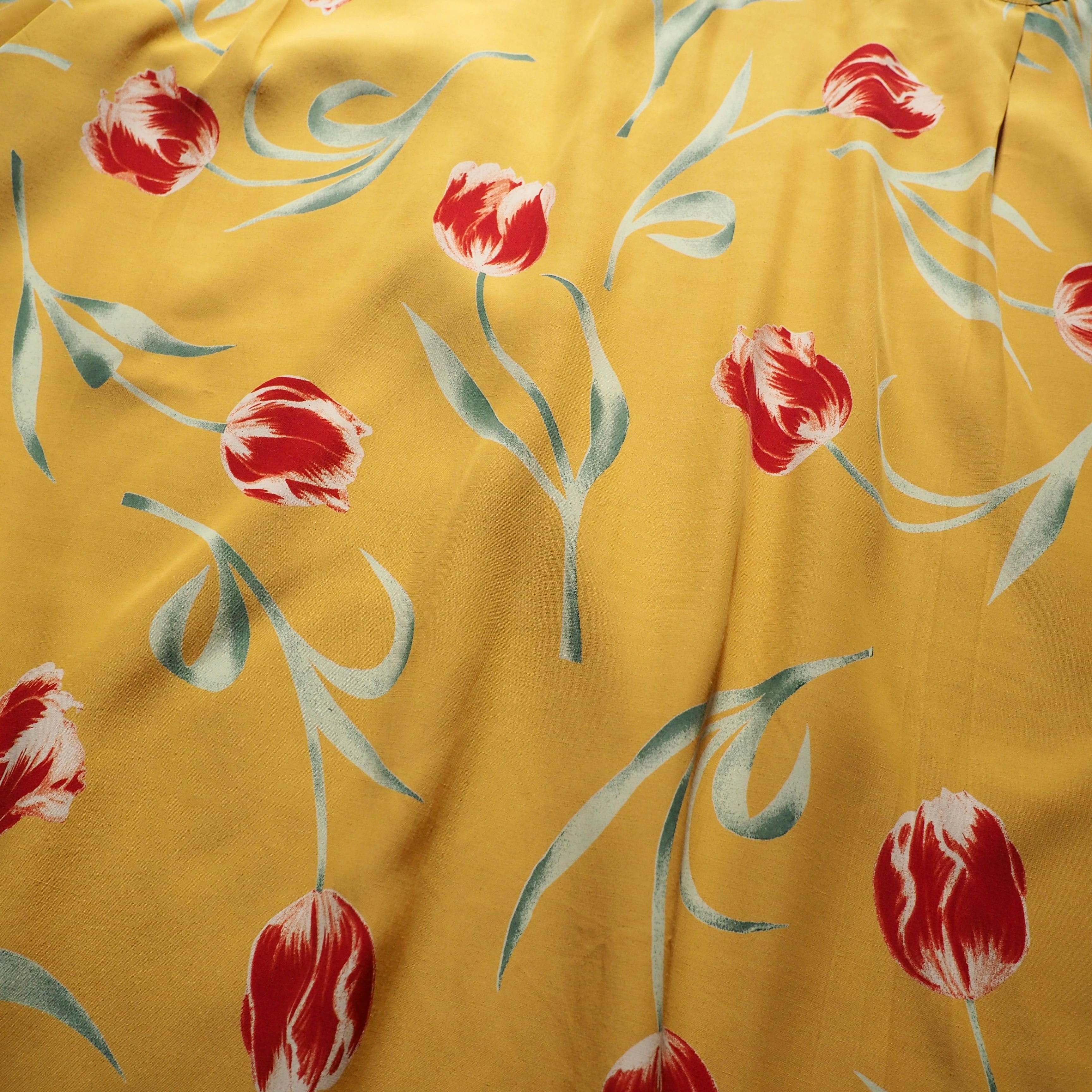 1990s ” TAKEO KIKUCHI ” Beautiful Tulip flower painted vintage Open collar shirt