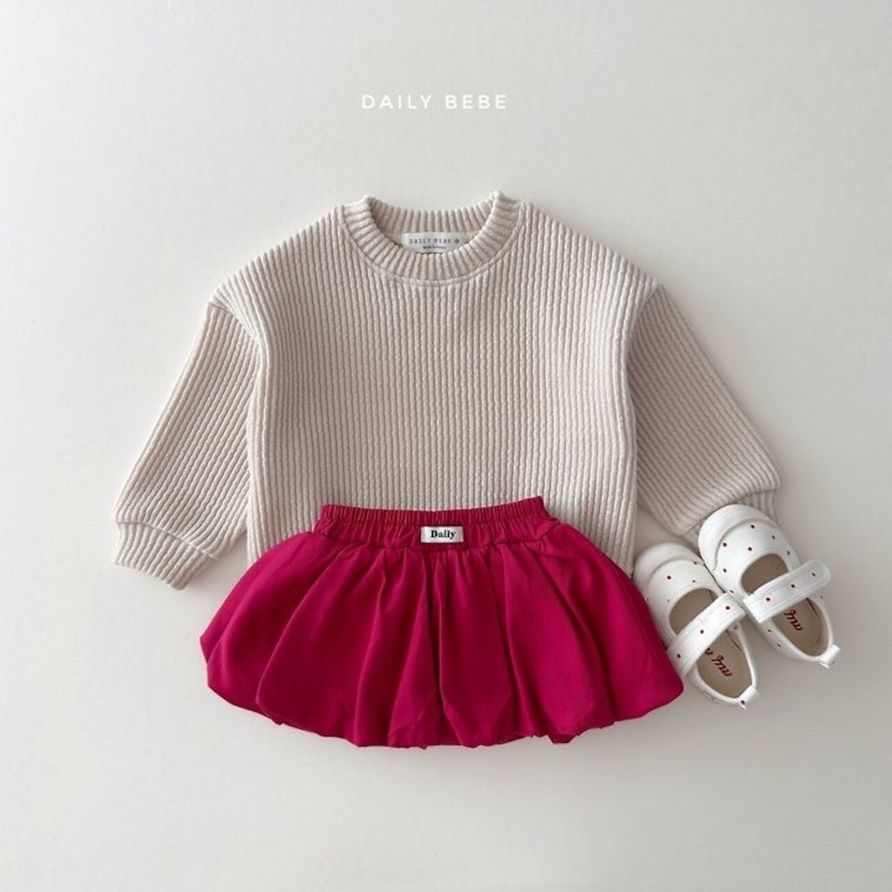 韓国子供服 / 26Autumn / 〖取寄〗DAILYBEBE / リブボリュームMTM/ キッズ服 / ジュニア服 / 秋服 *XS~JL*