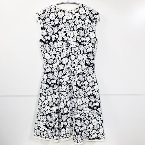 MAX &Co. マックスアンドコー　タグ付き　ワンピース花柄 MAX&Co. マックスアンドコー 花柄ノースリーブワンピース USA