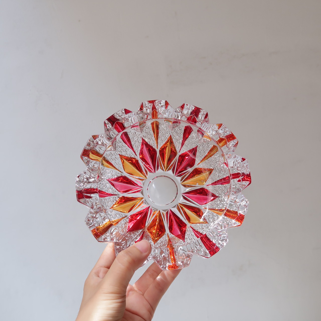 赤とオレンジのジュエリートレイ