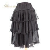 社交ダンス 衣装 スタンダード スカート レッスンウェア レディース ブラック系 Fantasy ファンタジー 黒 無地 シンプル フォーマル 練習着 ロングスカート ティアードスカート フリル スカートのみ スタンダード用 スカート丈 3段フリル フレア 上品 モノトーン 衣装練習 ダンスレッスン ダンス衣装 婚活 パーティー フォーマル練習 黒スカート ブラック フリーサイズ感 ポリエステル素材 伸縮性あり しわになりにくい 動きやすい ラテンダンスではない スカート フリル重ね 社交ダンス女子
