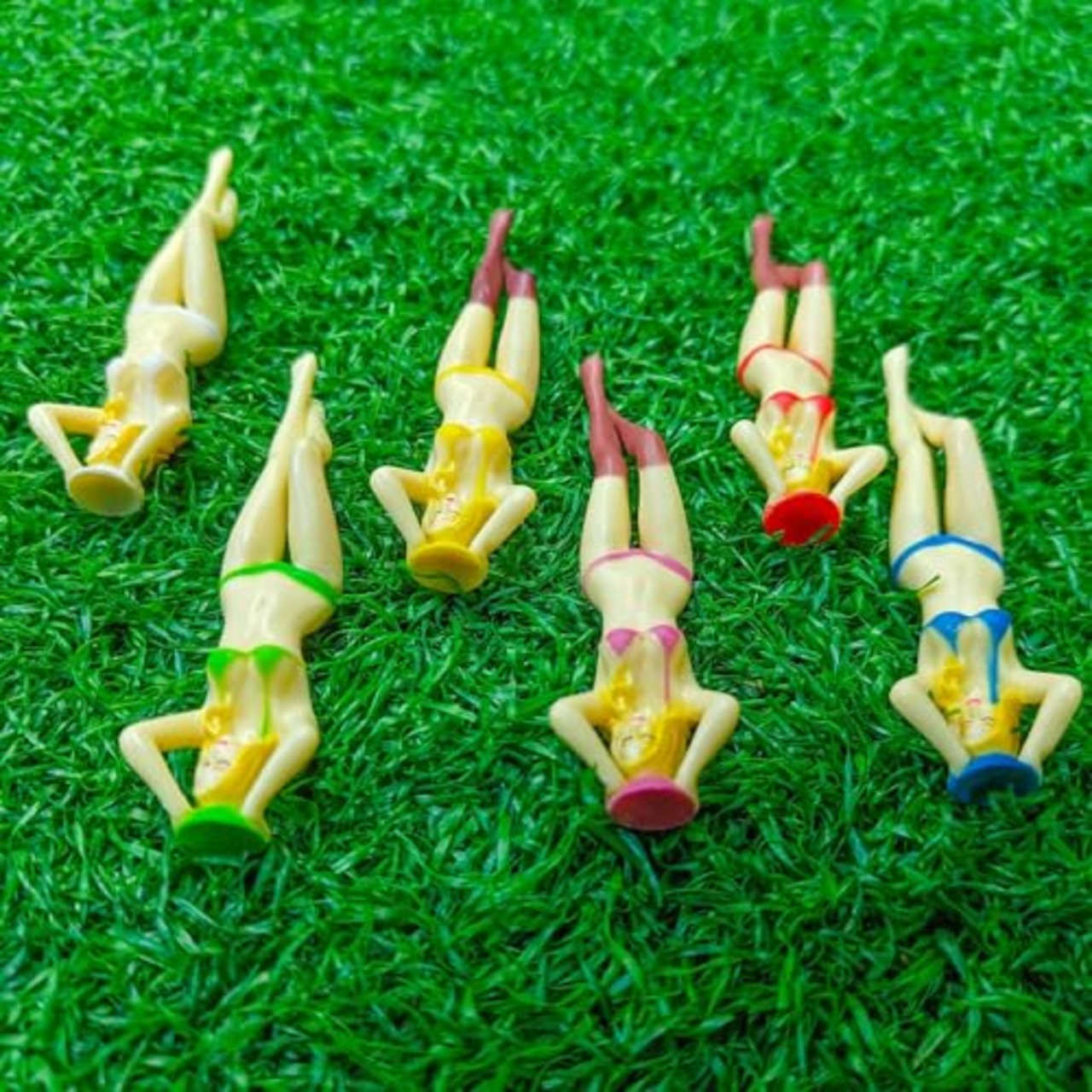 Crestgolfゴルフ ティー、ストッキングガールズ、ビギ二レディース、ゴルフティー、おもしろグッズ、プラスチック、３インチショートティー、ゴルフ プレゼント 男、ゴルフ小物、ゴルフコンペ 景品、パリティー、６本入り、マルチカラー